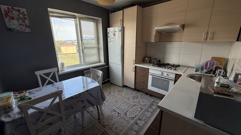 Продается кухонный гарнитур