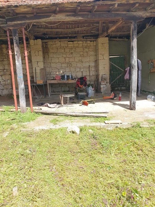 ИМОТ В с.КРИВНЯ ДВА ПАРЦЕЛА, КЛАДЕНЕЦ ПАРТИДИ ЗА ТОК И ВОДА