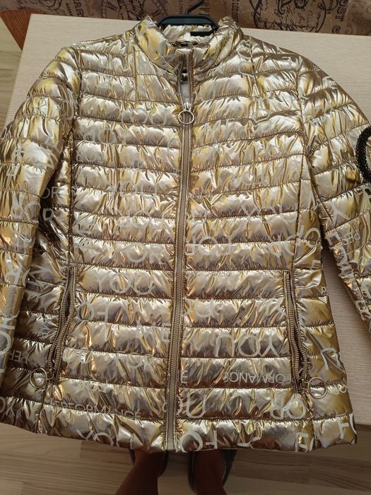 Сребристо яке,чисто ново