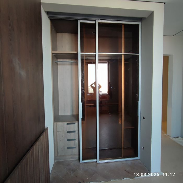 Стеклянные перегородки и двери в стиле лофт