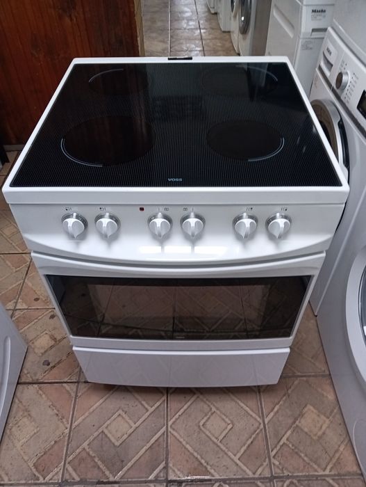 Свободно стояща печка с керамичен плот VOSS  2 години Гаранция!