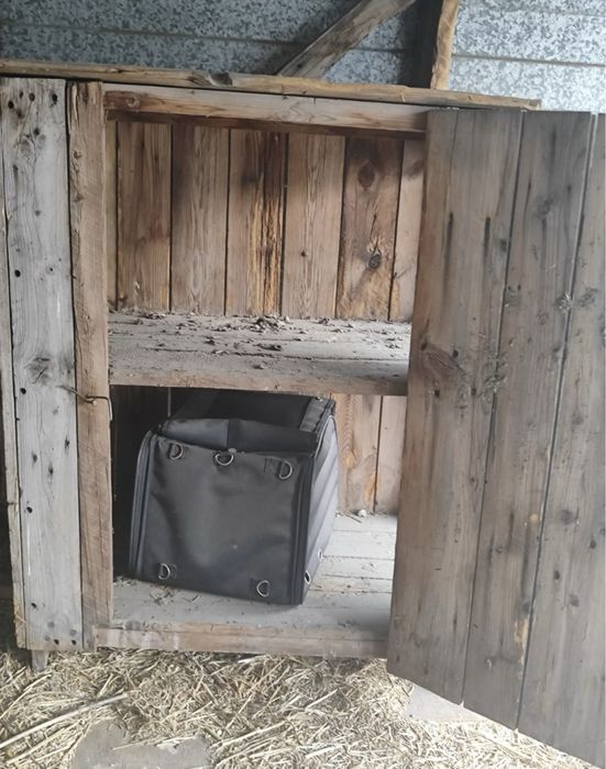 Продам клетку для кроликов