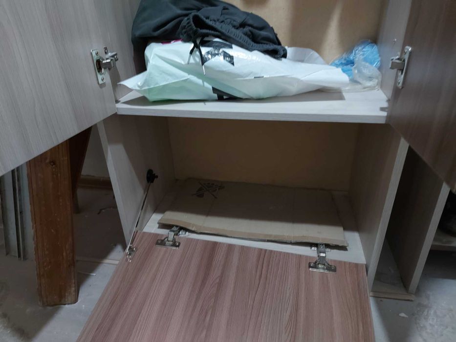 Шкаф для прихожей спальни гостинной