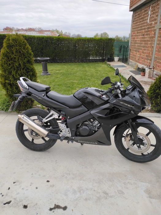 Honda cbr125r2009г. Всичко платено