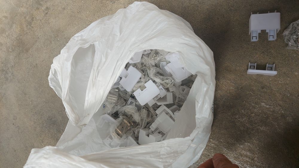 Выключатель и подрозетник