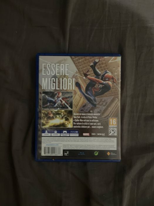 Vând joc de Ps 4 Spiderman 1 în stare perfectă