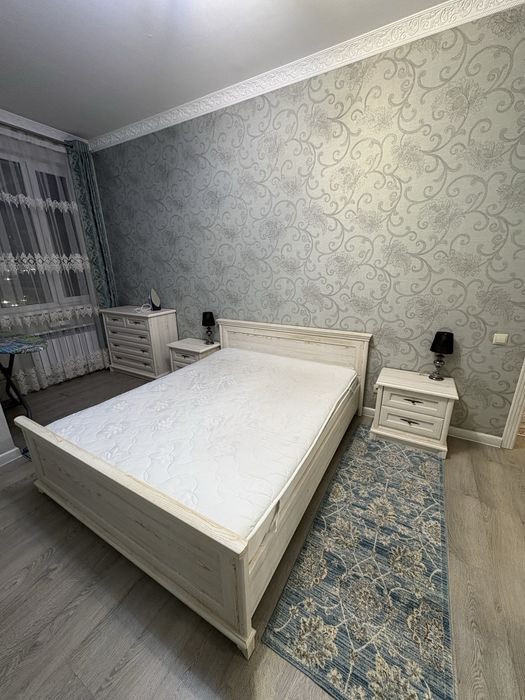 Продается спальный гарнитур