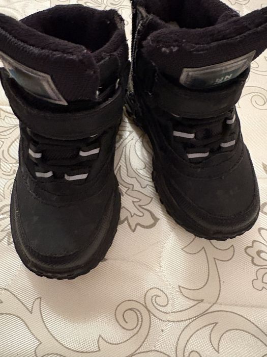 Детские ботинки