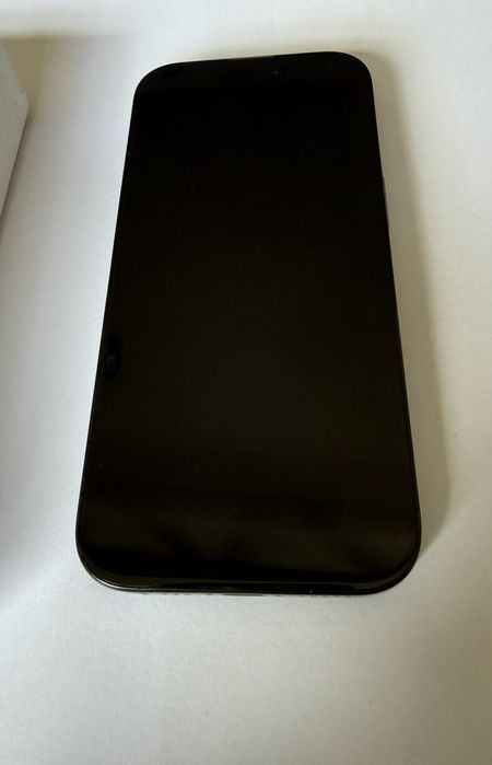 Iphone 16 pro black titanium