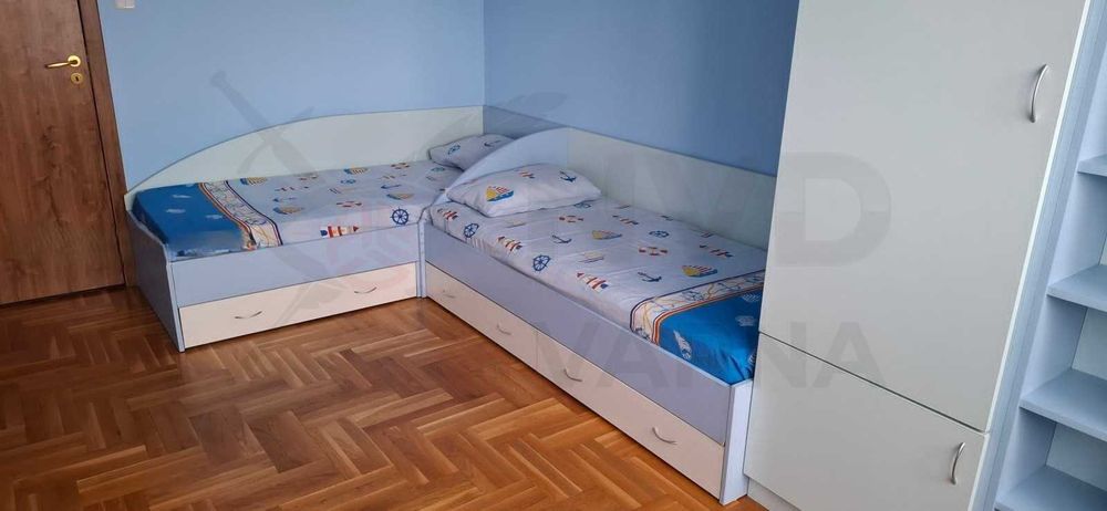 Дава се под наем четиристаен апартамент в Зимно кино Тракия! 21894412