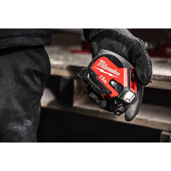 Ролетка MILWAUKEE 4932492469, LED магнитна, 7.5m