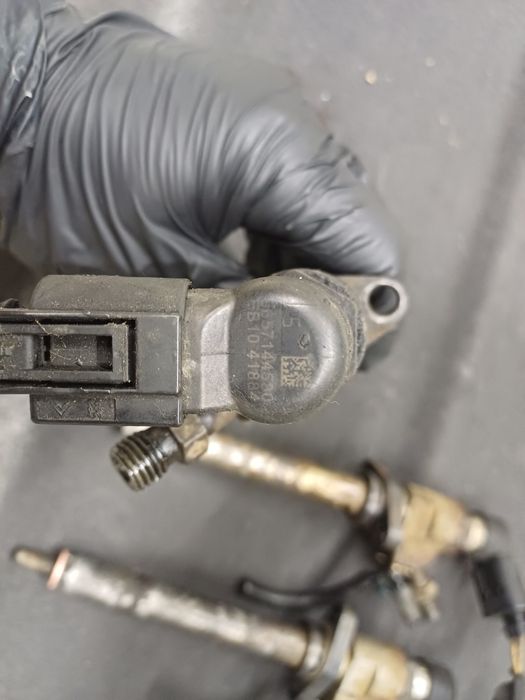 Дюзи за 2.0.хди 136 коня сименсс