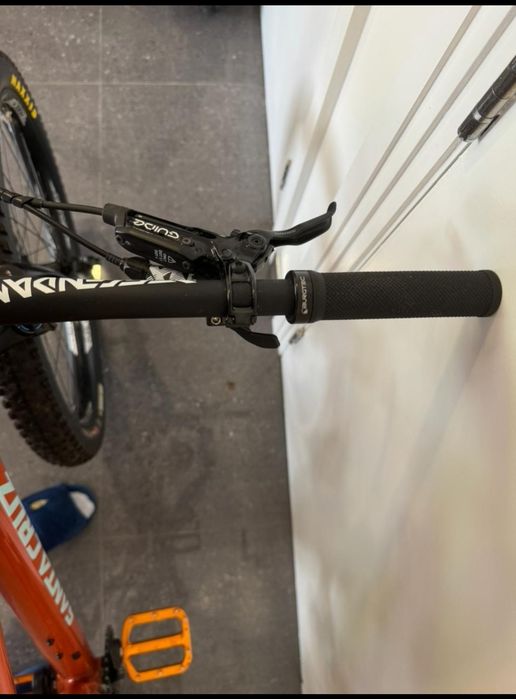 Santa Cruz Chameleon 2018 Medium 27.5+ Perfect Condition