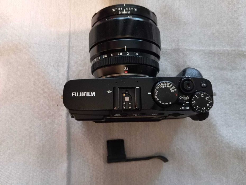 Fuji XE 3 cu obiectiv Fujinon XF 23mm F1,4 R.