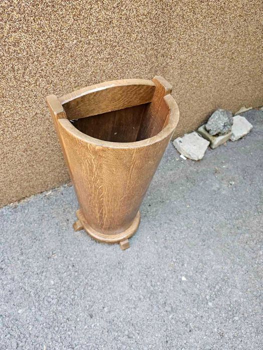 Масивна дъбова стойка за чадъри