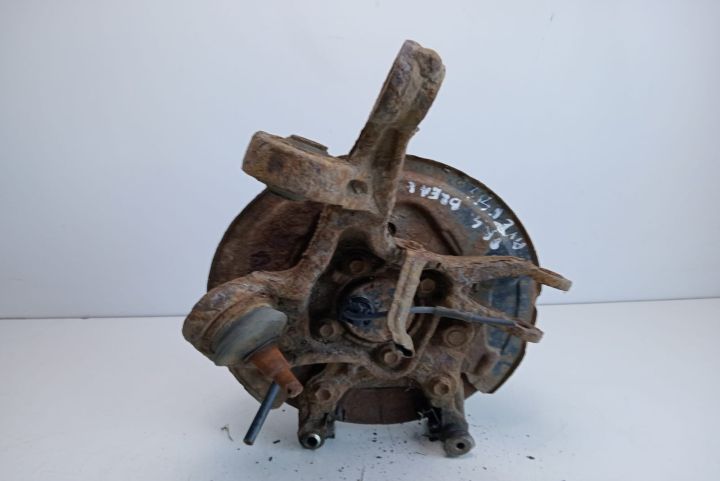 Fuzeta dreapta spate break Toyota Avensis a 2-a generatie T25