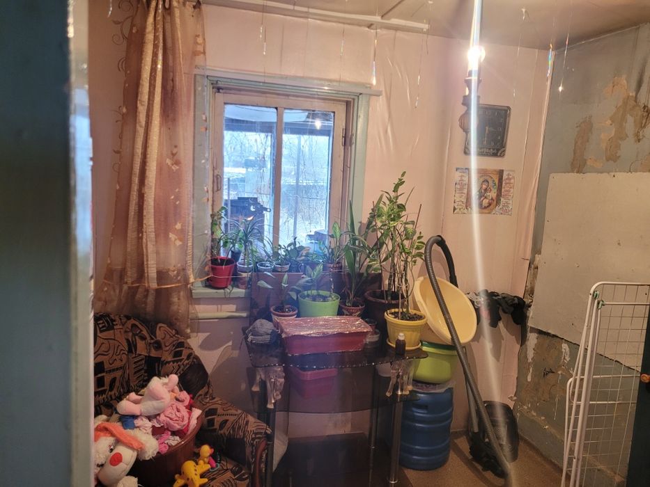 Продам дом возле озера с участком