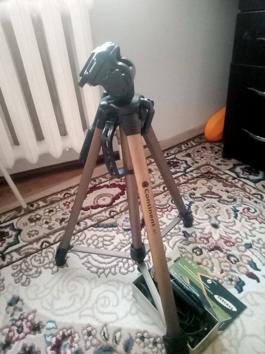 Продам штатив Continent A1