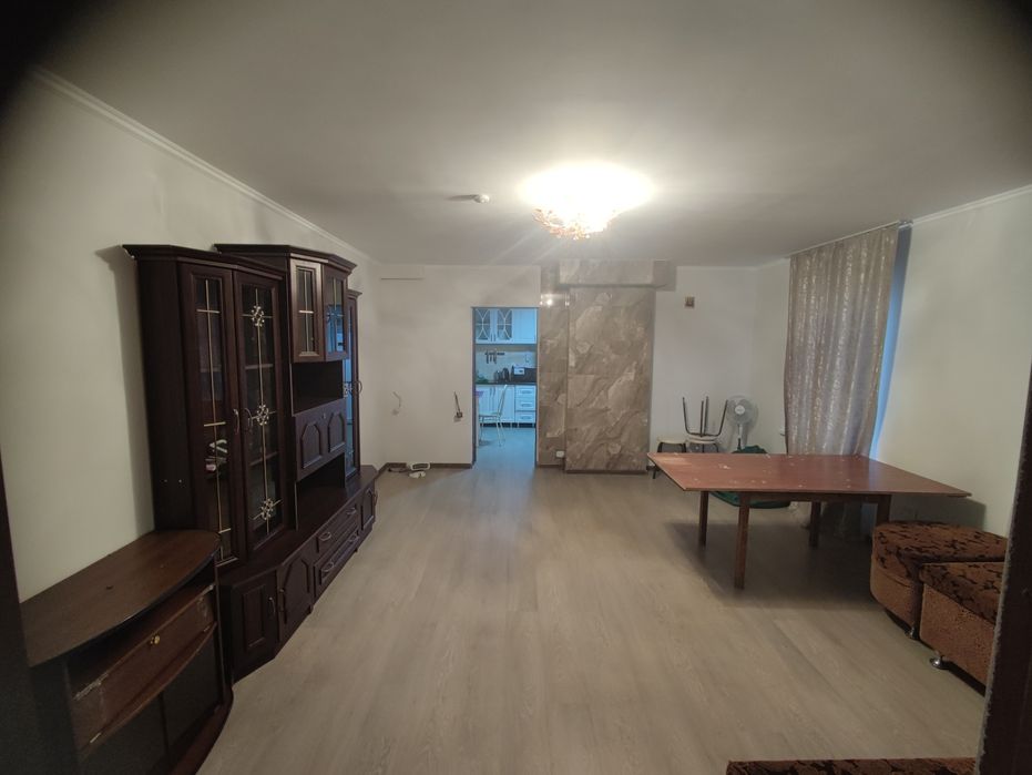 Продается дом с катером, гараж и мастерская