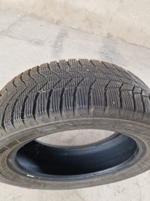 Triangle 215/55/17 зимний