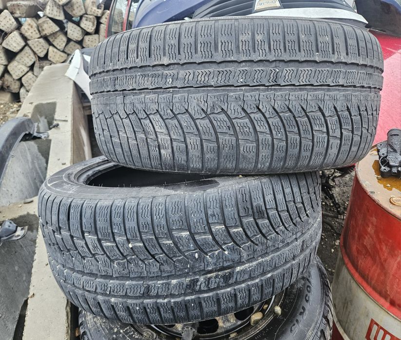 Cauciucuri iarna Nokian 255 45 R19