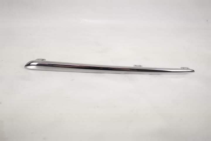 Тример Централна Решетка Ляв Оригинален В Добро Състояние Мерцедес-Бен