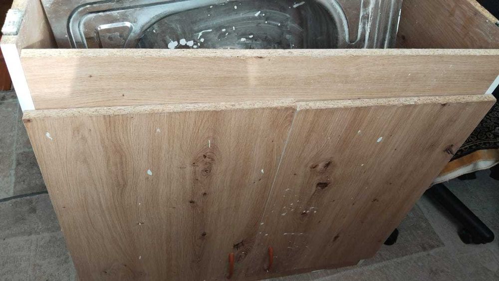 Продается тумба для мойки и мойка