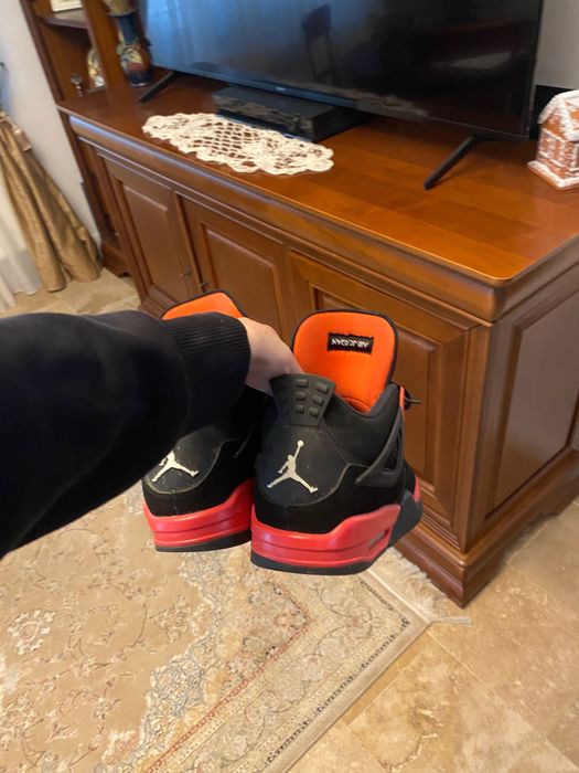 Vand adidasi jordan Red Thunder originali!!