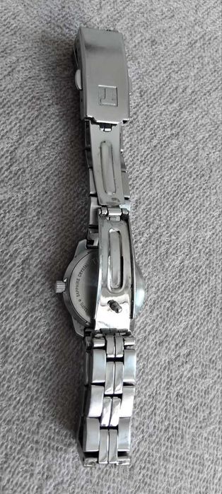 Швейцарски дамски часовник Tissot PR 100 Sapphire Crystal