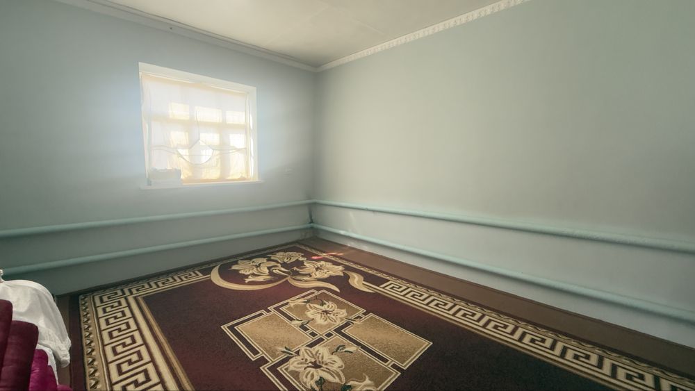 Srochno uy sotiladi 18 sotix hamma sharoyiti bor