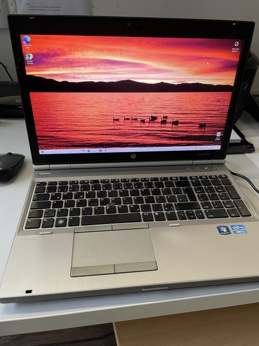 Laptop HP SSD 110GB i5 Windows 10