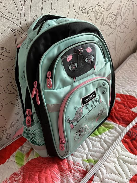 Рюкзаки в школу