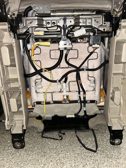 Продается электрическое сиденье для Прадо