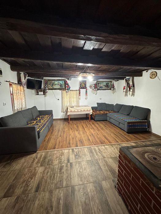 Cabana de Inchiriat cu Ciubar si Sauna!