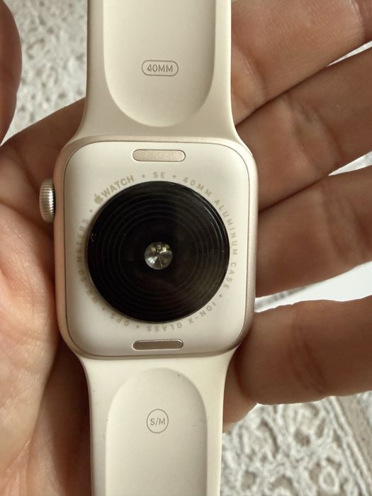 Apple watch 40mm (s/m)