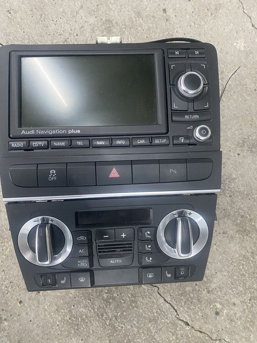 Навигация с двоен дин конзола за Audi A3 8p, Ауди