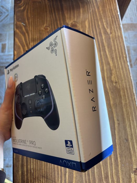 Джойстик Razer Wolverine v2 PRO