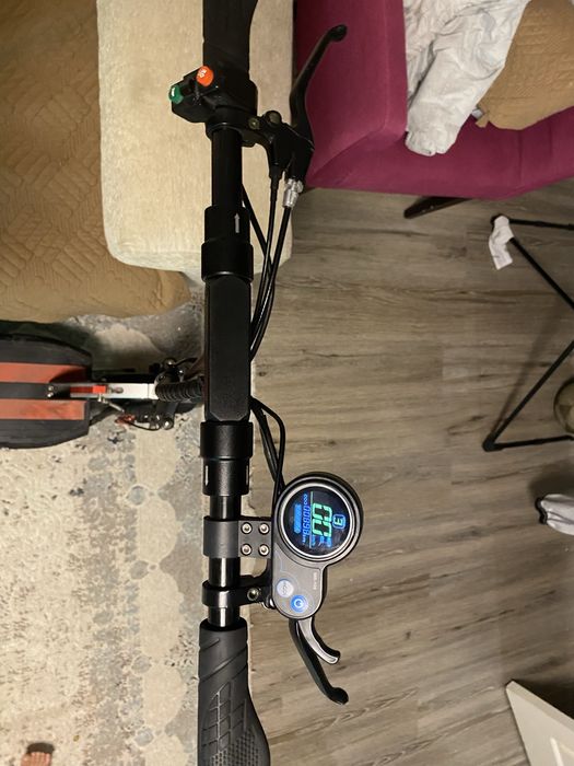 Продам электросамокат Kugoo M4 Pro