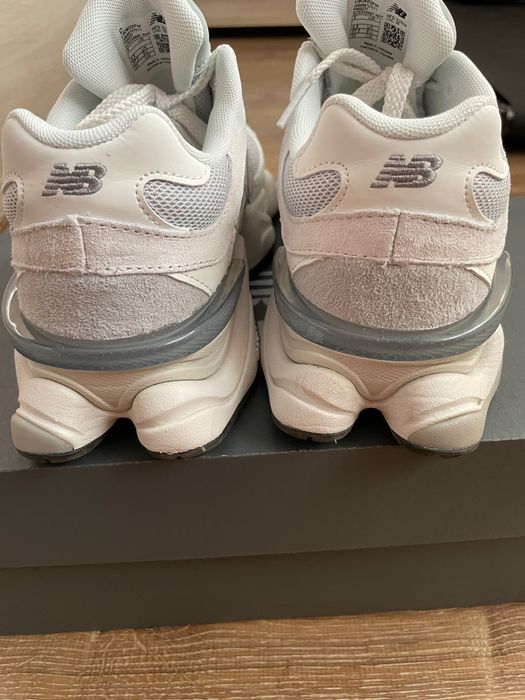 Оригинални маратонки New Balance 9060