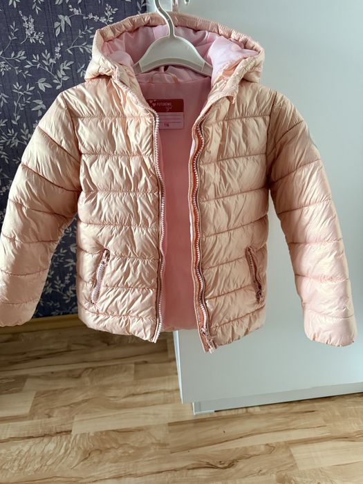 Продам куртку на девочку!!!