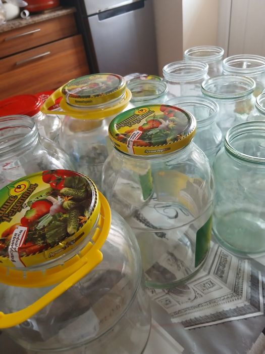 Продам Советские банки. 2 л, 1 л, 0,5 л.