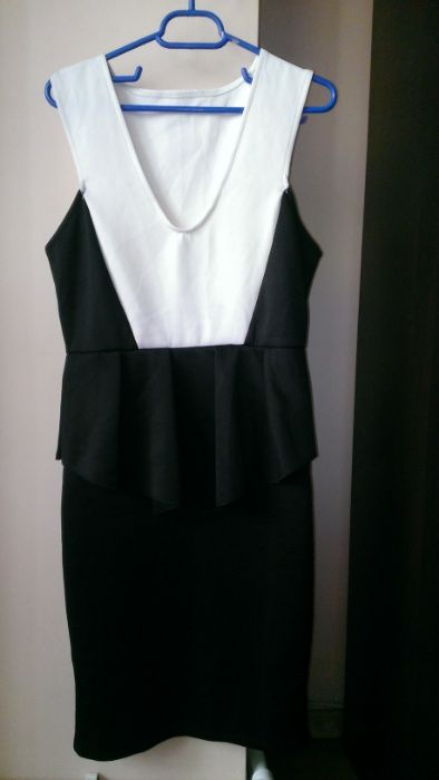 rochie include centura