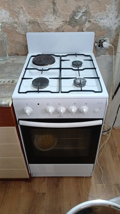 Продам газовую плиту Дарина