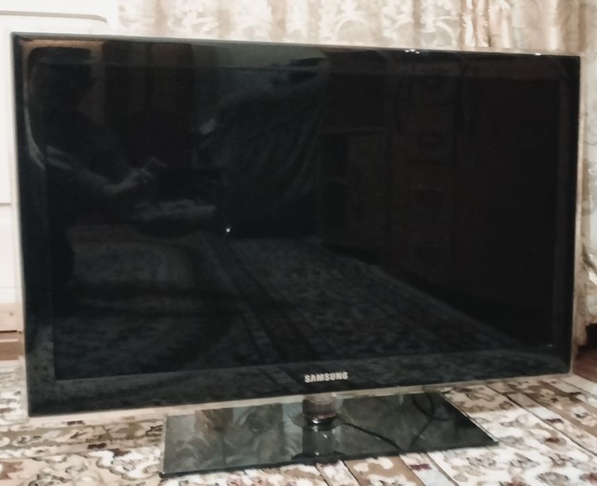 Продам телевизор