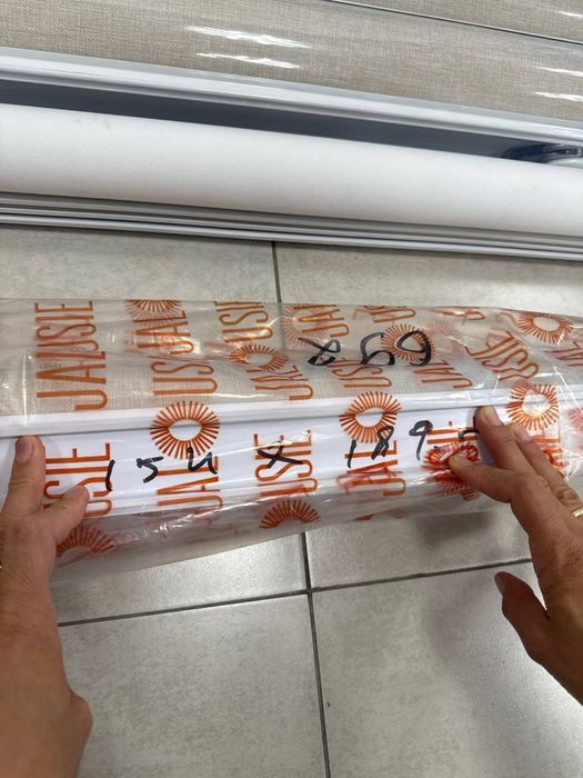 Rollo blek aut. Razmeri. 150x180.Dan 35ta bor hammasi yangi tel 936141