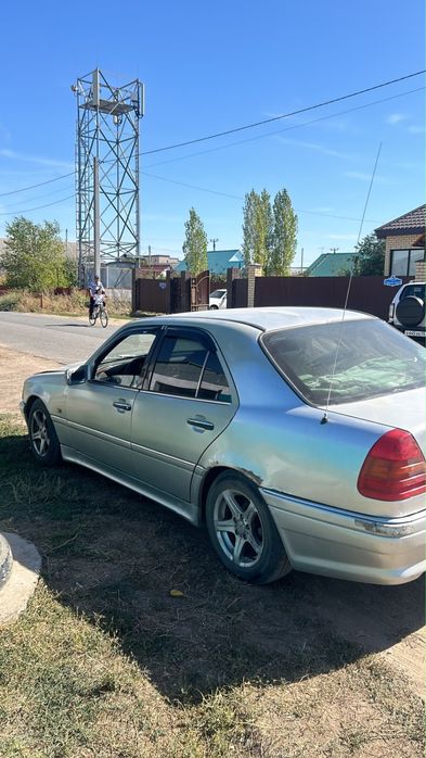 Уральск Mercedes Benz 200C