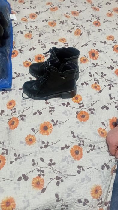 Одежда  продам 5 тыщ за каждое