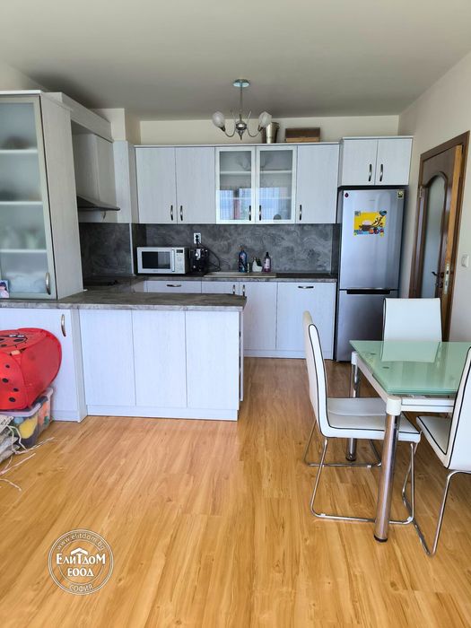 Дава се под наем Двустаен апартамент в Варна, м-т Траката - 55 кв.м за 511 € - Снимка #4