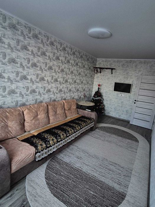 Продается  2-комнатная квартира в ЖК Тениз в мкр Аэропорт.