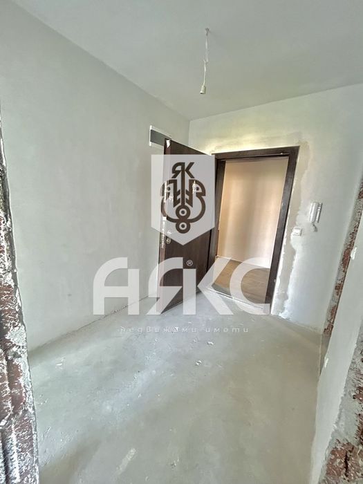 Продава се Двустаен апартамент в София, Овча купел - 70 кв.м за 2329 €/кв.м - Снимка #4